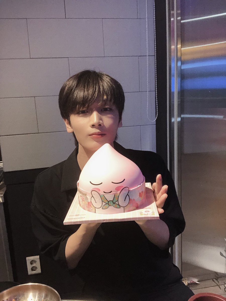 Renyang0811's tweet photo. 嬉しい〜💕🍑 https://t.co/gsODMZgoBG
