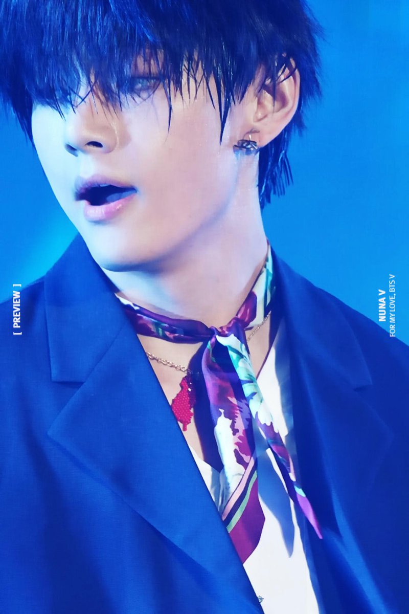 cofaime's tweet photo. Remember, don't trust him #LotteDutyFreeFamilyConcert https://t.co/3QATFt1D32
