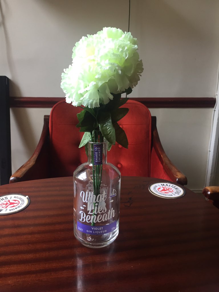 lunnygolf's tweet photo. @HallandBramley recycling old bottles @ArcotHallGC https://t.co/IgnAZNG0lS