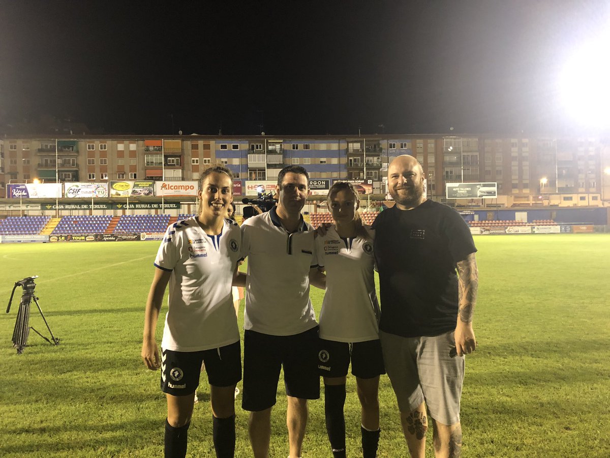 Victoria del <a href="/VCF_Femenino/">Valencia CF Femenino #ADNVCF</a> en el triangular de <a href="/andreaesteban10/">Andrea Esteban</a> jugado en Teruel,donde participó el <a href="/ZaragozaCFF/">𝗭𝗮𝗿𝗮𝗴𝗼𝘇𝗮𝗖𝗙𝗙</a> y el <a href="/LUDfemenino/">Levante UD Femenino</a> ,allí estuvimos animando a nuestras futbolistas @asun9mikrac <a href="/pdurann9/">Paula Durán</a> <a href="/Mar1Segarra/">Mar Segarra</a> @naimagarcia10 y <a href="/Lucia25820/">Lucia Fuertes</a> ,Mucha suerte esta temporada!!!