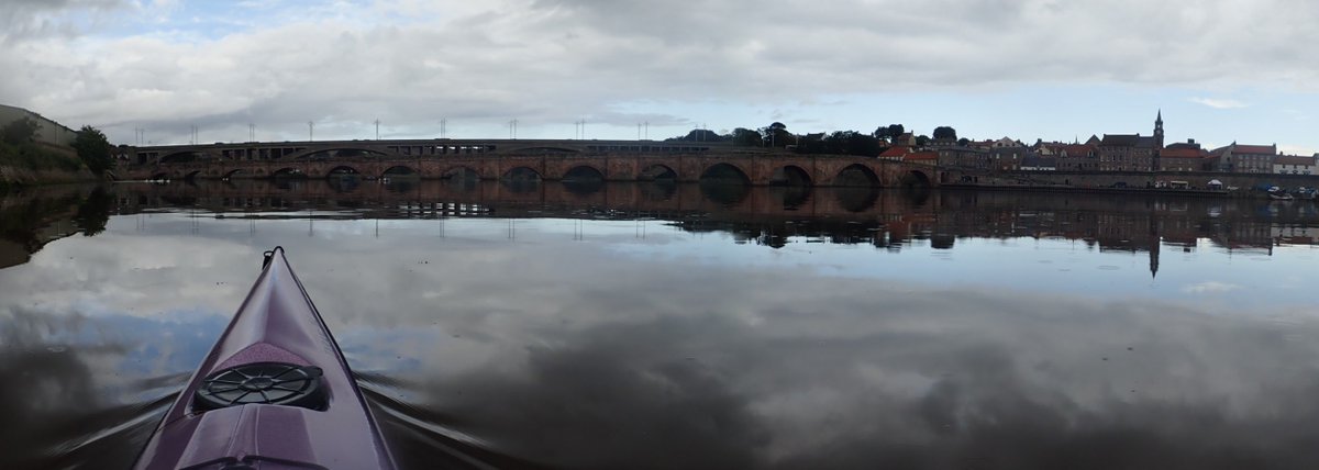 active4seasons's tweet image. Great way to see Berwick upon Tweed - a trip round the estuary by canoe or kayak in this case! #desire4adventure #bariberwick