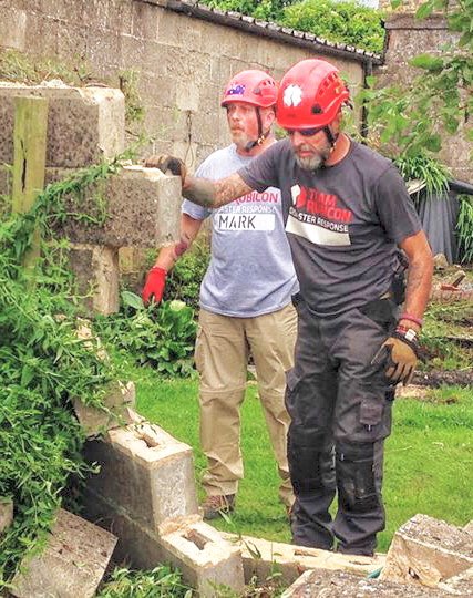 REACT_Volunteer's tweet photo. The @TeamRubiconUK response to the #YorkshireDales #flooding has now concluded. 

Well done to all my colleagues who deployed and made such a difference &amp; had such a positive impact on the community ⚒ 

#disasterresponse #UKresponse #makingadifference #BuiltToServe #volunteers https://t.co/EbPW96jaks