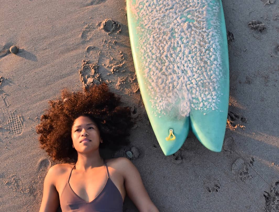 F I S H  O N  T H E  S A N D

#texturedwaves #womenwhosurf #representationmatters #diversifythelineup #curlyhair #kinkyhair #texturedhair #naturalhair #saltysisters #womenssurfing #ladyslider #blackgirlmagic #womenofcolor #surfculture #surfsisters #surfergirl #surf #surfing