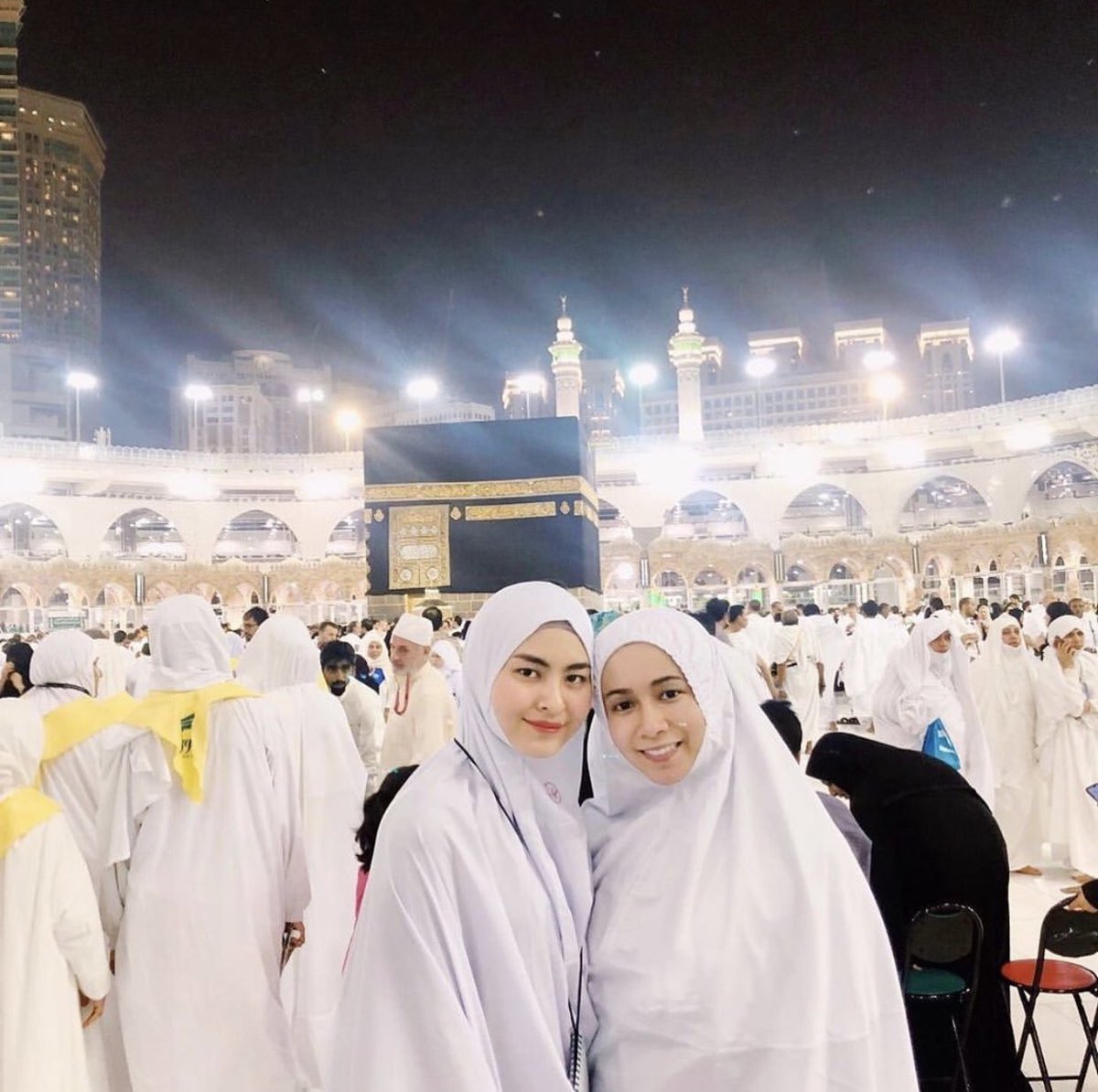 brigadetv's tweet photo. Selamat Hari Raya Aidiladha @WanyHasrita & @amiraaothman_ #BrigadeIcon 📸 : @WanyHasrita https://t.co/QdvSOsvvRG