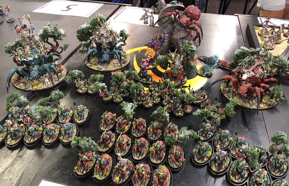 BenJohnson0013's tweet photo. Beautiful Spiderfang army by @The_steviosi it got my vote this weekend at #Blackout19 #Slaanesh #AoS https://t.co/CpMSTxcx2b