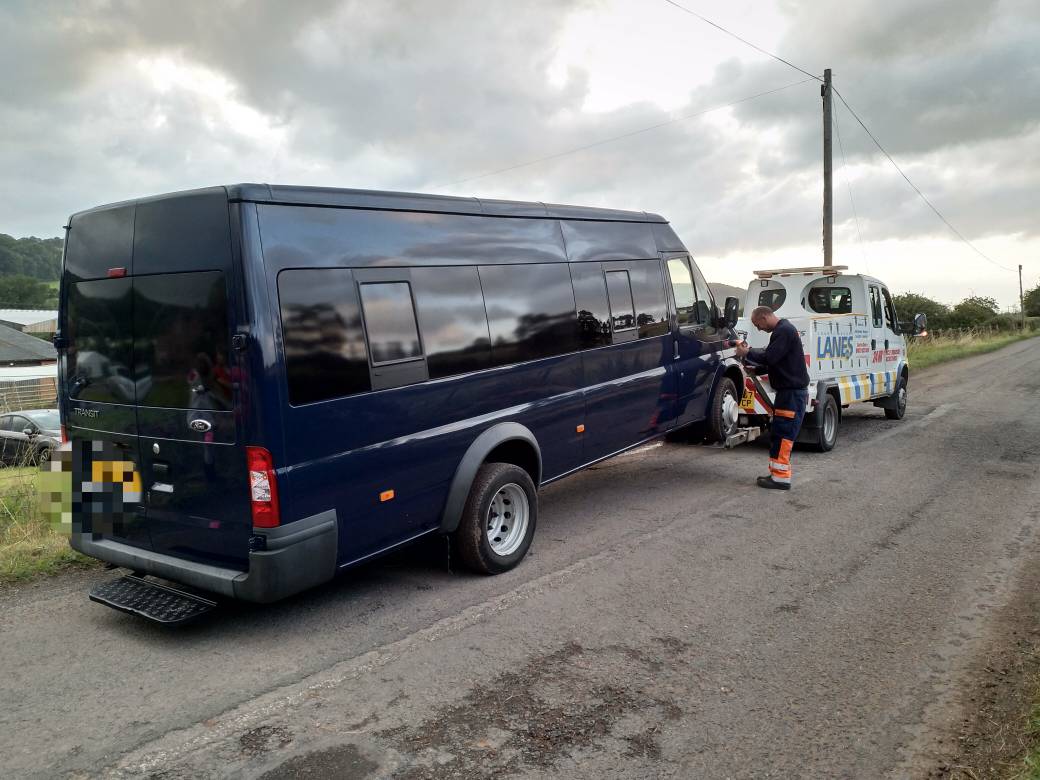 Bleeding Hearts had a brilliant day's rockin out down on the farm ...then it was time to go home and the important elastic band that makes the bus go went ...Twang!!! 
😯🤔👎 It was a long adventure home! 
🤔😁🚌🚛🚗 Xx