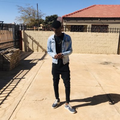 _THUBZ_'s tweet photo. #NewProfilePic https://t.co/irITGaQ3jI