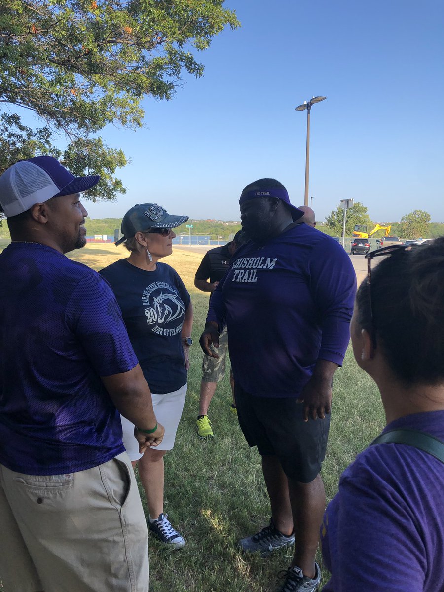 walterberringer's tweet photo. Thank you for @ChisholmTrailHS willingness to serve @EMSISD back to school bash. #RangersRIDE
#InvolvementThroughService. https://t.co/AJwWog0xWt