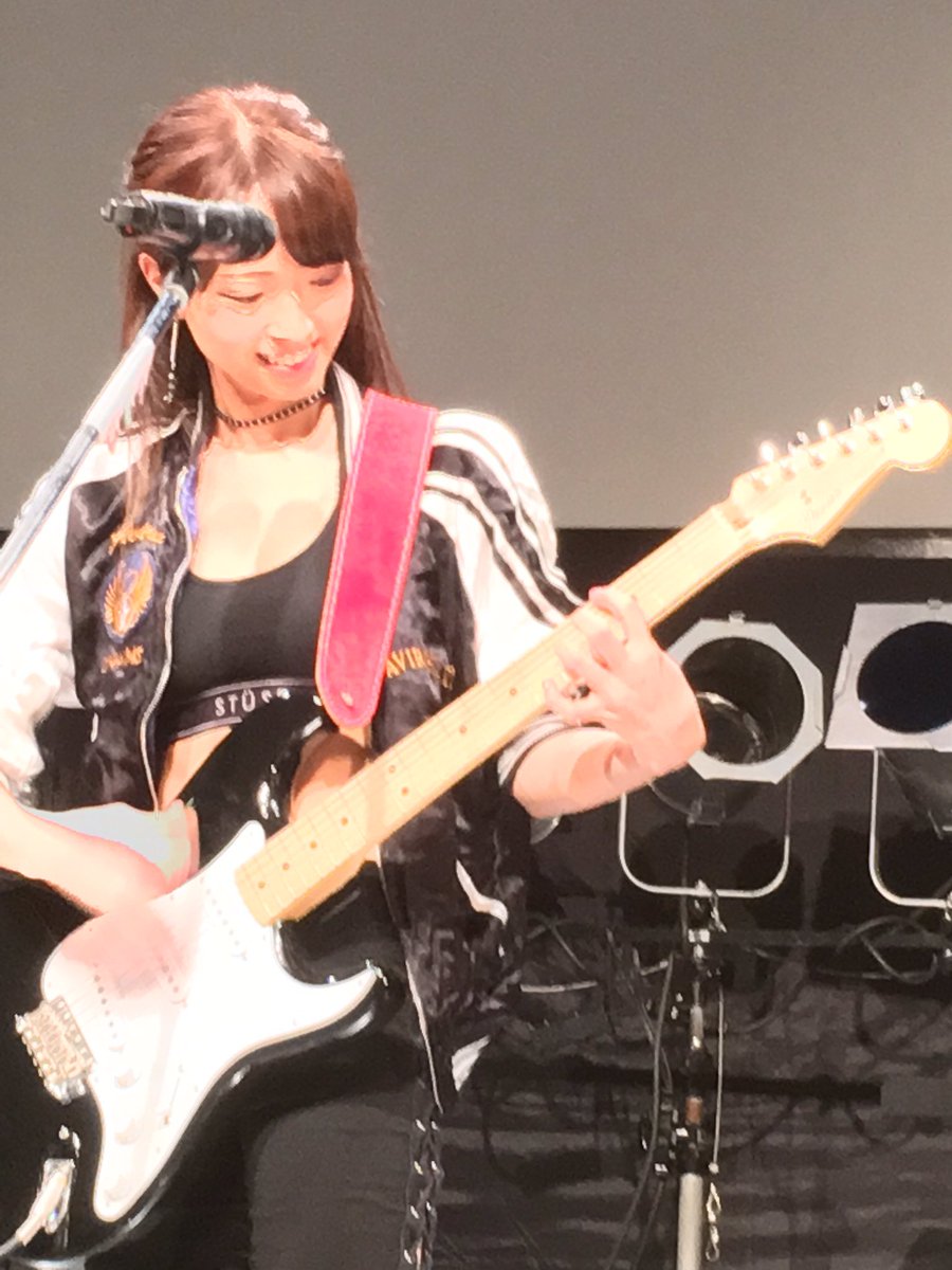 eini_yuhki0119's tweet photo. やっぱ、上村茉冬だなぁ°˖✧◝(⁰▿⁰)◜✧˖°
茉冬最高(● ˃̶͈̀ロ˂̶͈́)੭ु⁾⁾#上村茉冬 #REDRAD https://t.co/ZAaVYvsTUQ