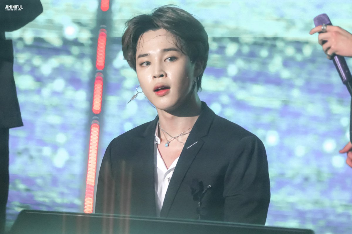 jiminiful's tweet photo. 190811 #JIMIN
hello baby bear 🐻💛

#지민 #방탄소년단 @BTS_twt https://t.co/ZI9EOv4IOE