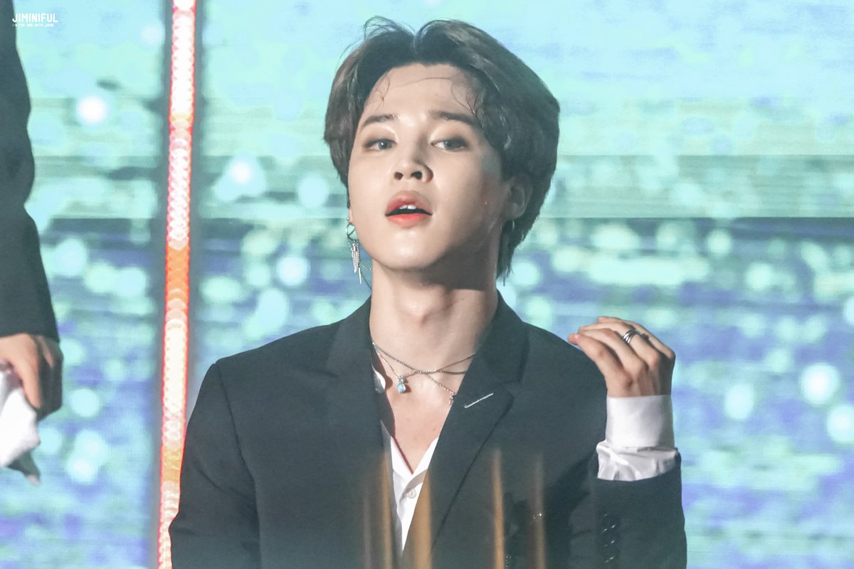 jiminiful's tweet photo. 190811 #JIMIN
hello baby bear 🐻💛

#지민 #방탄소년단 @BTS_twt https://t.co/ZI9EOv4IOE