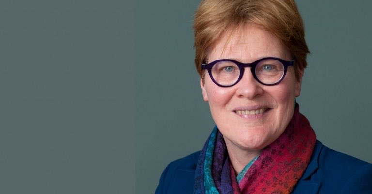 franekeracademy's tweet photo. Woensdag 14 augustus a.s. een intrigerend #Simmerjûncollege met Anna Maria van Schurman als hoofdpersoon. Dit #college wordt gegeven door Dr. Prof. Mirjam de Baar. Aanvang 20:30 uur. #Botniastins #Franeker #geleerde #vrouw #zeventiendeeeuw #geschiedenis #cultuur https://t.co/ujfaZRxt1z