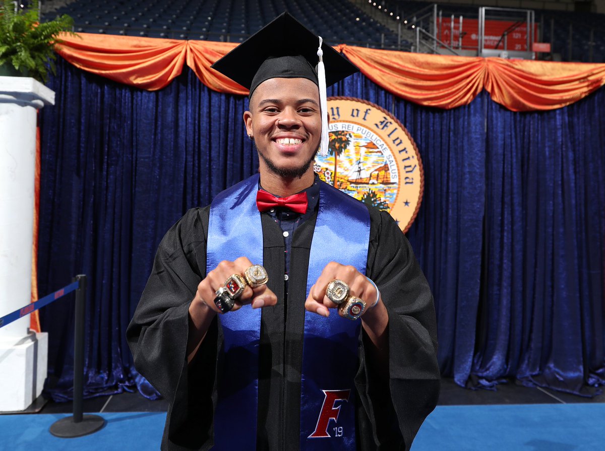 GatorsTF's tweet photo. Congrats to our 8️⃣ summer graduates!

@dltiernan, @_lauren_kb, and @KyrenHollis5 were among those who walked at #UFGrad 🎓

#GoGators 🐊 #GatorsAlways https://t.co/2YViln5qrG