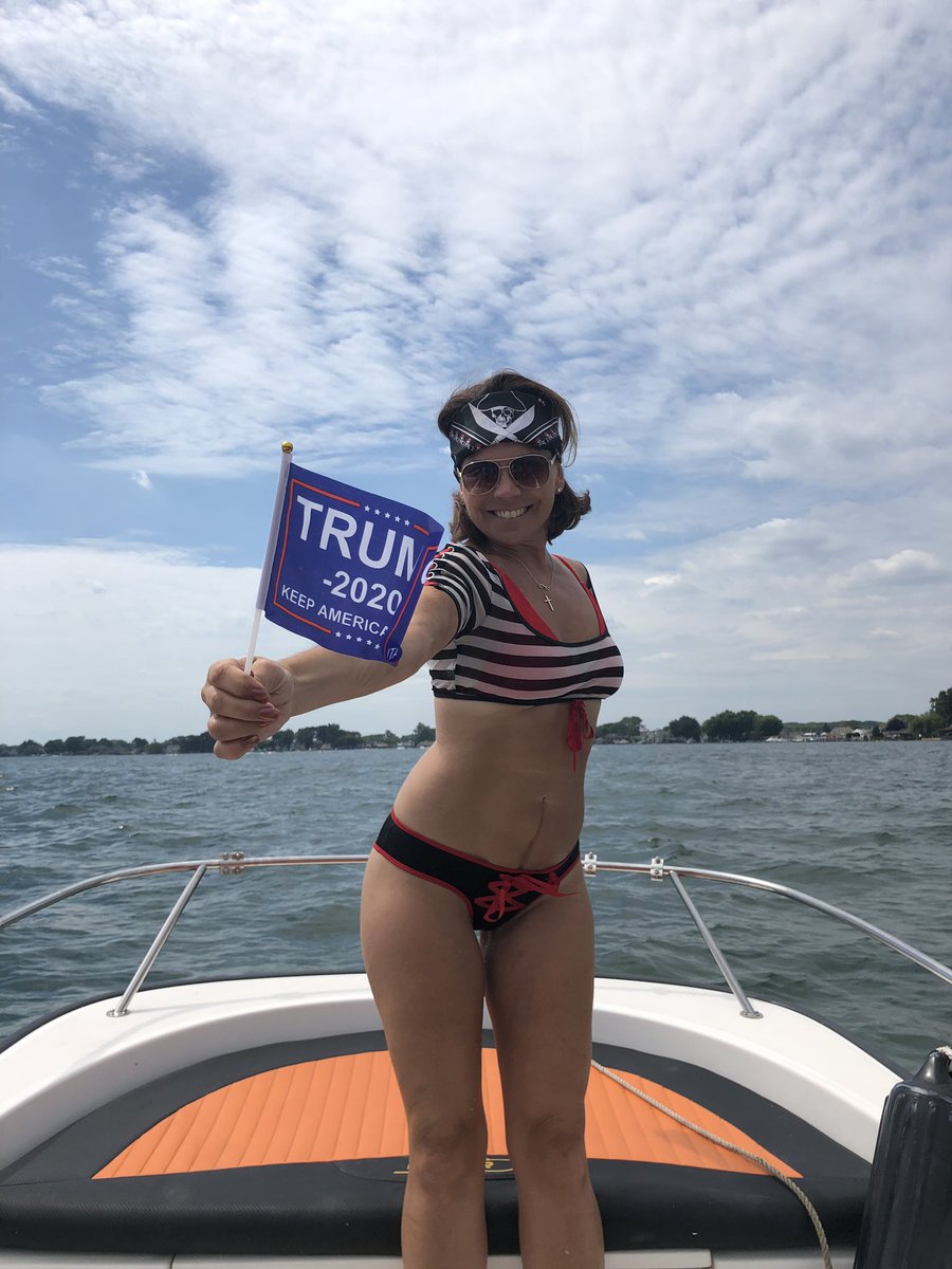 Sutterzzz2's tweet photo. @realDonaldTrump  pirates for #Trump https://t.co/JoYO2nADKE