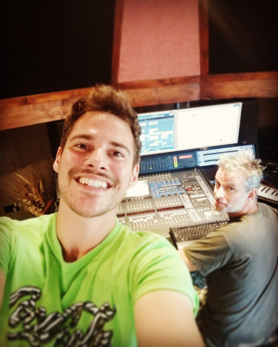 thatjoepayne's tweet photo. Back in the studio with Bae! ๐จโโค๏ธโ๐จ #SingleNumber4 ๐ถ
@maxjosephread @lodgerecording https://t.co/eQX5hySbaz