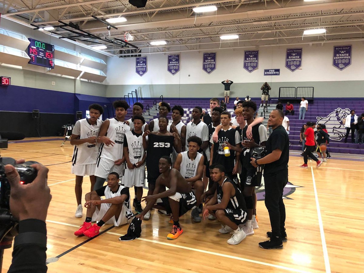teroyaeason's tweet photo. #battleforthecity 🏆Tacoma! He was picked last all⭐️ left MVP w/66 points. That hunger &amp; perseverance. Same at Pangos &amp; NBPA. Nobody mentions consistency and how he takes down whatevers stacked. NICE GUYS may FINISH LAST, but they finish different &amp; THAT BOY NICE. Defense> 🙅🏾‍♂️ https://t.co/rbc2TnJoqX
