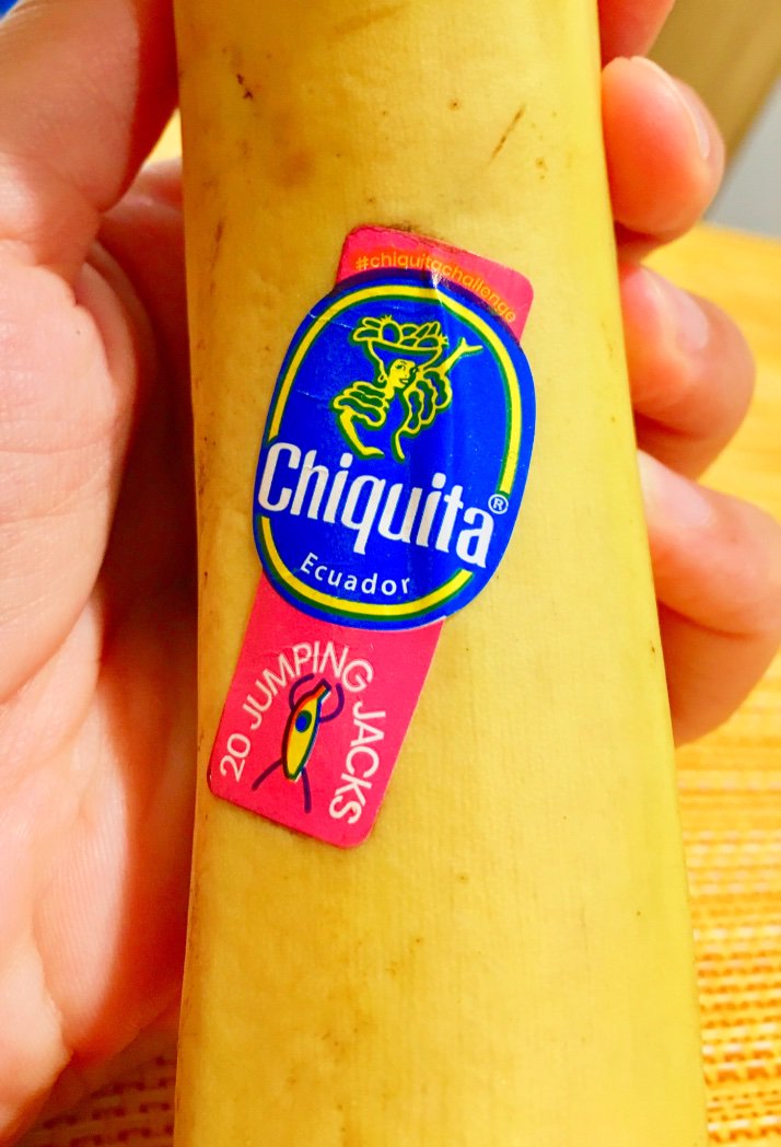 giodsn's tweet photo. Quando anche la #frutta ti dice che devi fare sport! #chiquitachallenge #Chiquita 🤦🏻‍♀️😂 https://t.co/gT9hd1ZHK4