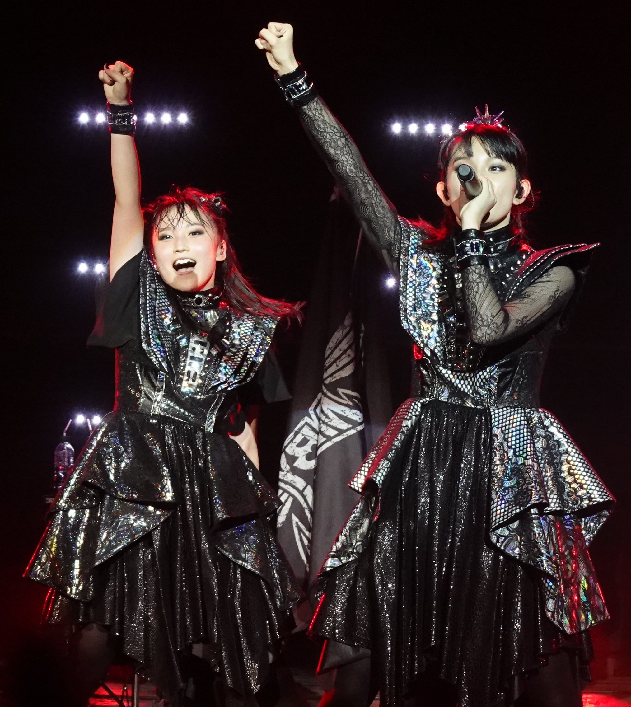 Dufudufu Metal Brixtonの鞘師メタル 笑顔が多くて本当にこの娘は踊るのが好きなんだろうなと感じた 東広島出身 僕の地元の隣の市 Suさんとは広島弁で会話しとるんかのう アベンジャーズの年齢を考えるとアメリカツアーのサポートは多分彼女なんだ