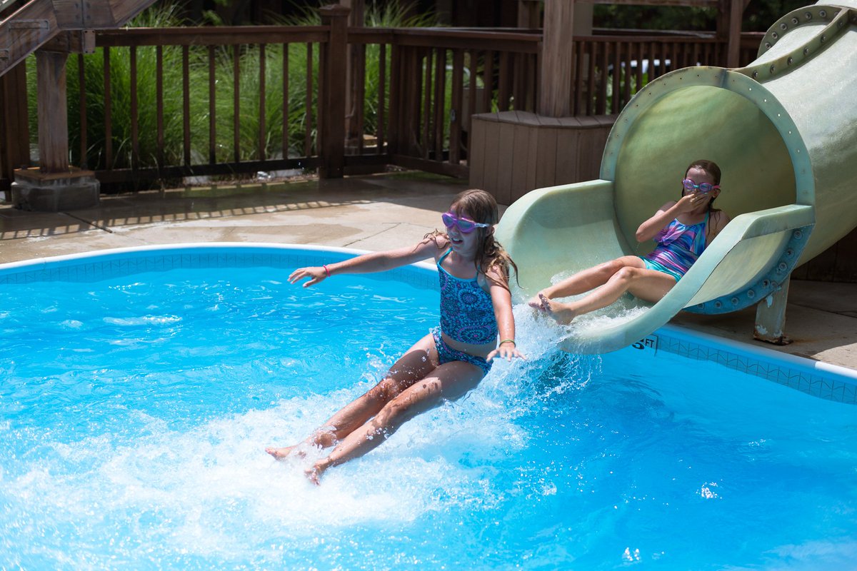 StillWatersMO's tweet image. Another Zume the Flume Waterslide Pic!! #waterfun #poolcool #branson