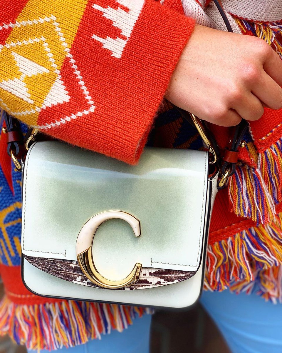 House Account tweet media