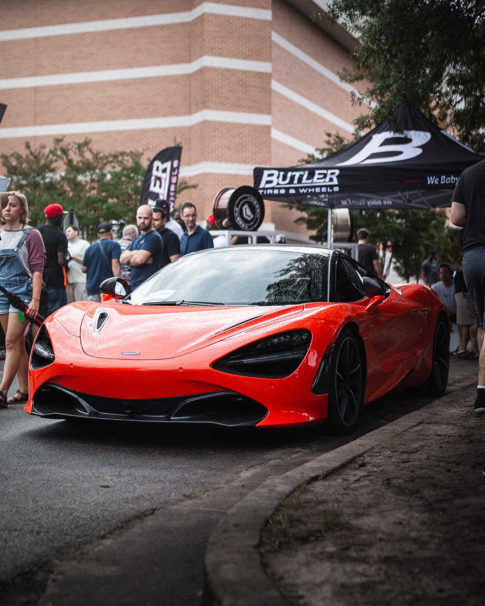 cocarshow's tweet photo. Stunning McLaren 720s at the @butlertire display
➖
Photo📸: @tarik_shalha
➖
#caffeineandexotics #carspotting #carshow #carlovers #cars #coffee #butlertire #mclaren #720s https://t.co/UaOqp67TqV