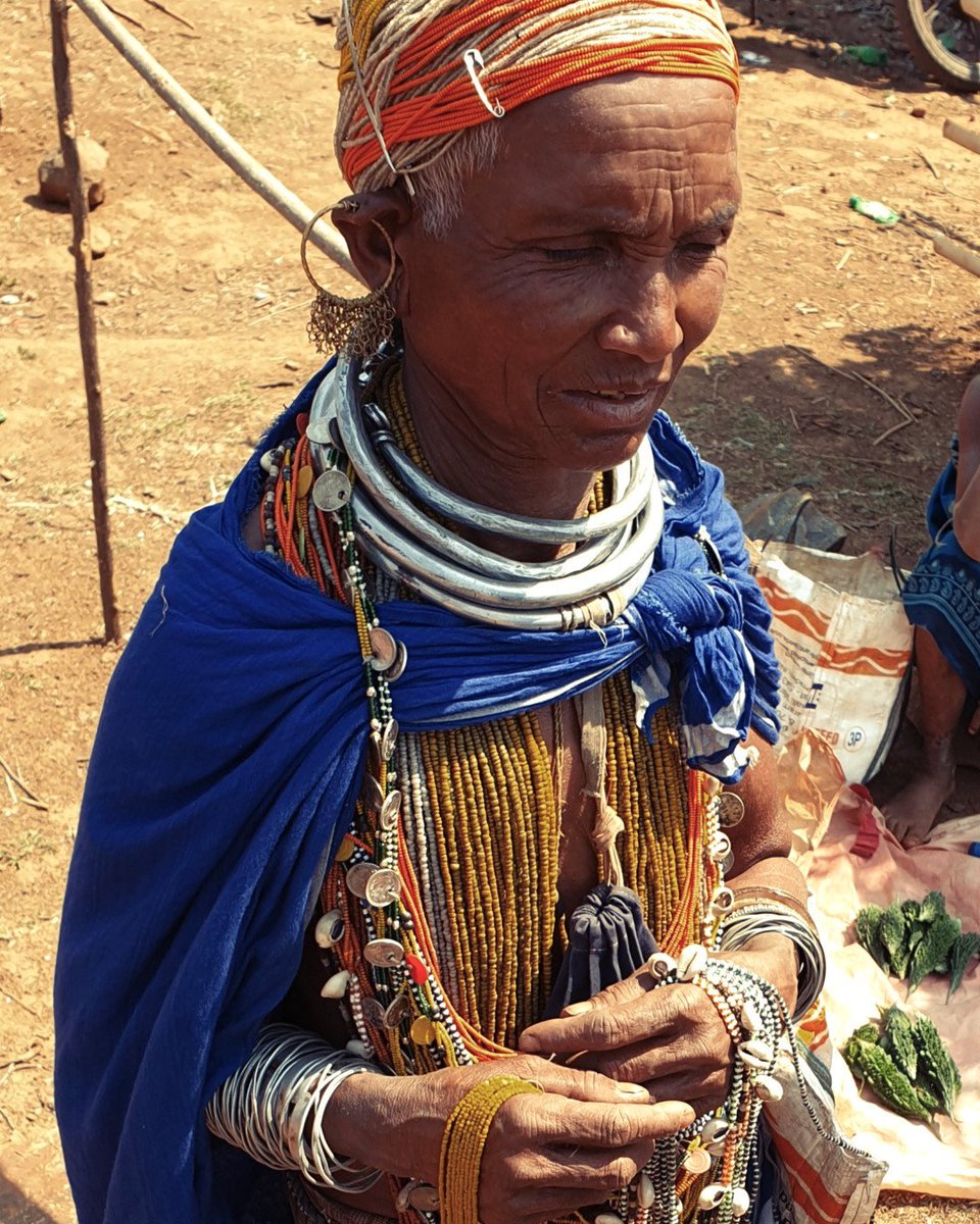 the_last_hidden's tweet photo. Bonda tribal woman #adivasi in #odisha #india https://t.co/rZH2mfTgOm