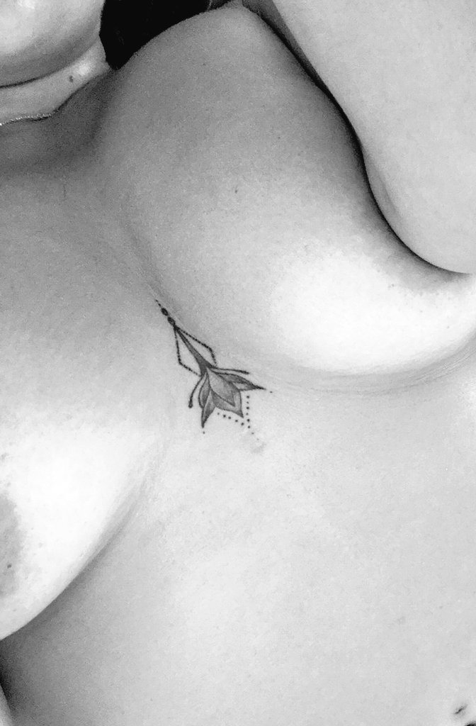Miacc10's tweet photo. #parejascuriosas #ParejaArdiente #parejasliberales #parejasswinger #sex #cam4 #ChatimeGratis #españa https://t.co/K7HdsG7twf