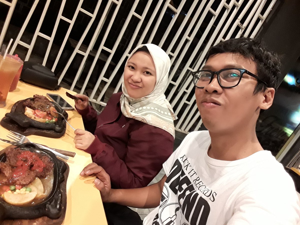 Terimakasih sudah menemani perjalananku, susah, sedih, pedih, merih, pait kita lewati bersama. With a wife like you, I feel so blessed ❤