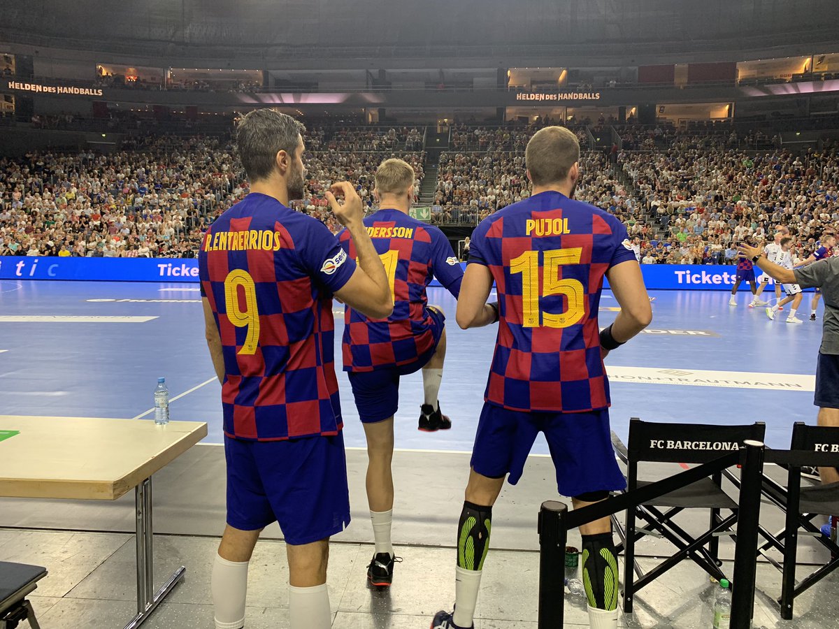 📌 #HandbolLive
🏆 Helden des Handballs
🤾🏻‍♂️ THW Kiel 12-9 Barça
⌚️ Min 20
🖥 sportdeutschland.tv/handball/helde…
✅ Debuta també Albert Pujol
🔵🔴 #ForçaBarça #pretemporada