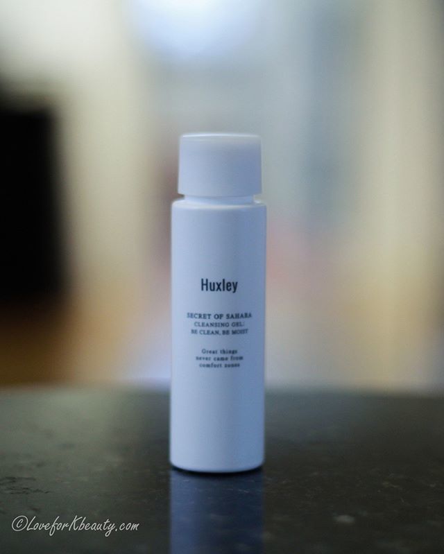Loveforkbeauty's tweet photo. My thoughts on Huxley secret of Sahara cleansing gel be clean be moist

I received this in one of my Bomibags and I was really looking forward in trying it.

This is a really nice cleanser. It is mild to the skin and it made me really interested in the p… https://t.co/B4v9SfT8i5 https://t.co/zntJ3IwtCO