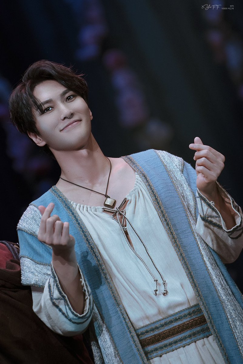 yeff_gallery's tweet photo. 20190806 뮤지컬 벤허 프레스콜
#박은태 벤허

으악 🤦‍♀️🤦‍♀️🤦‍♀️ https://t.co/GGDq37rypP