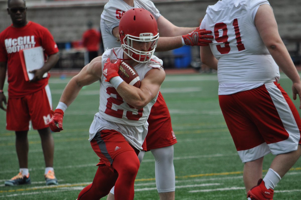 Aewstime's tweet photo. McGill Football Camp Day 1
@McGillAthletics #redmenfootball #FootRSEQ https://t.co/5u01jjfUvd