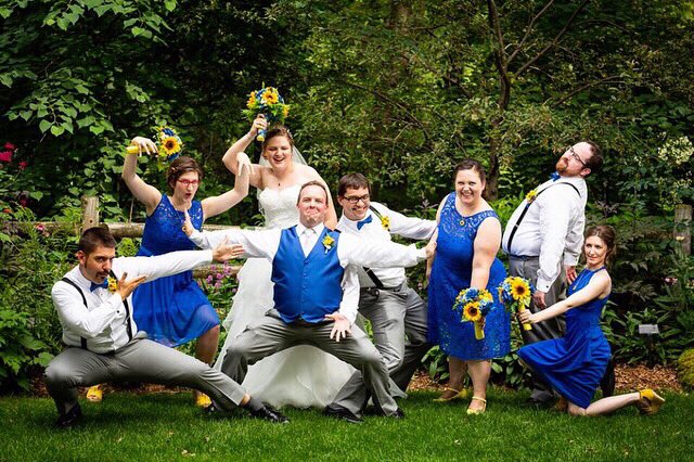 Fornearphoto's tweet photo. 🤗 Had such a fun time with this wedding party!
📷 @fornearphoto
.
.
.
.
#wedding #weddingphotography #weddingparty #greenbaywedding #bridesmaids #groomsmen #offbeatbride #theknot #madewithmagmod https://t.co/j4qFF7vucB