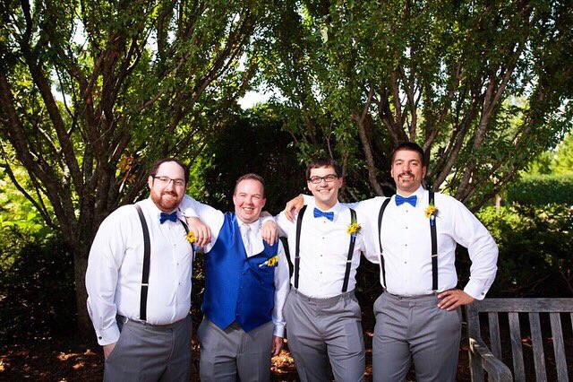 Fornearphoto's tweet photo. 🤗 Had such a fun time with this wedding party!
📷 @fornearphoto
.
.
.
.
#wedding #weddingphotography #weddingparty #greenbaywedding #bridesmaids #groomsmen #offbeatbride #theknot #madewithmagmod https://t.co/j4qFF7vucB