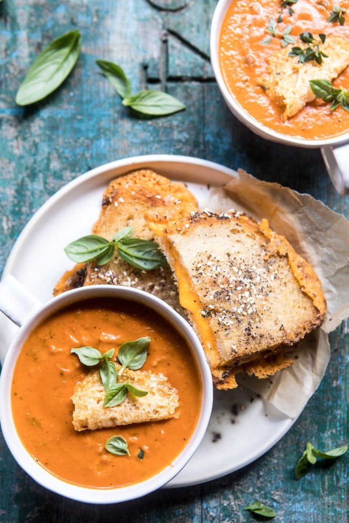 HBHarvest's tweet photo. New! Nine Favorite Things + this weeks dinner menu, the best peach recipes, wedding cake inspiration, and so much more! https://t.co/PO2GGaF2Eb #mealplan #sundayfavorites #favorites https://t.co/1SaporDvIb