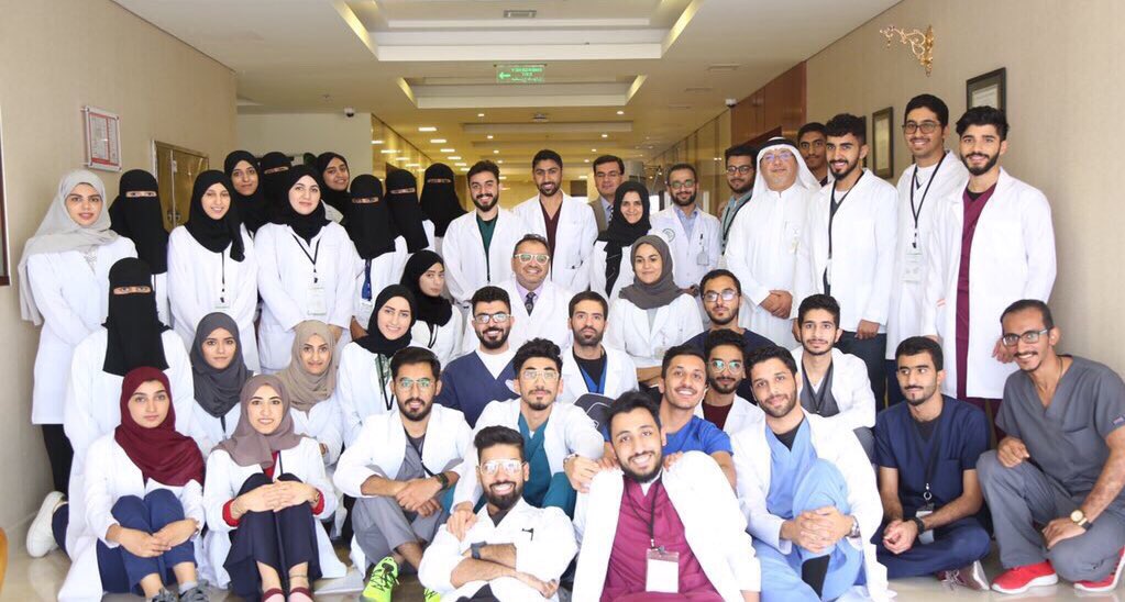 jasmina22111's tweet photo. الى عائلة #ASTP219 كل عام و انتم بخير 💐
هذه آخر تغريدة اكتبها لكم ،، لكن لن انساكم فرداً فردا❤️🌹 https://t.co/J0H1MwoyN5