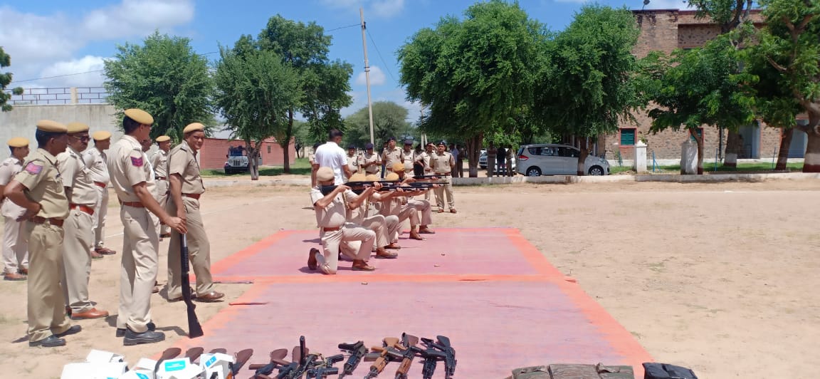 JhunjhunuPolice's tweet photo. #WeaponDrill and #FiringPractice of #AntiRiot weapons including #AgniVarsha done followed by #CrimeReviewMeeting
We are prepared to deal with any kind of law and order and crime.
Everyone has been directed to do #SensitivePolicing with #Frimness #Professionalism. https://t.co/f6Q7ZUKgEJ