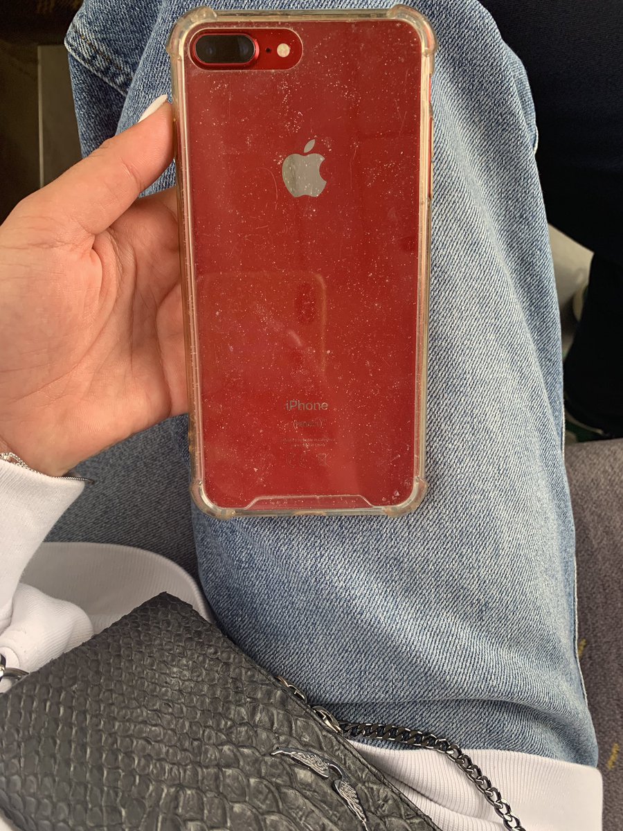 charlssssvg's tweet photo. IEMAND ZIJN IPHONE KWIJT IN KNOKKE?? RT PLS https://t.co/ffpGHD3HUR