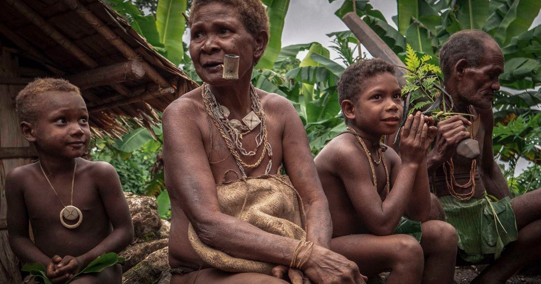 the_last_hidden's tweet photo. very remote Kwaio family in the #solomonislands #indigenous #tribal https://t.co/hwwOgeEeHi