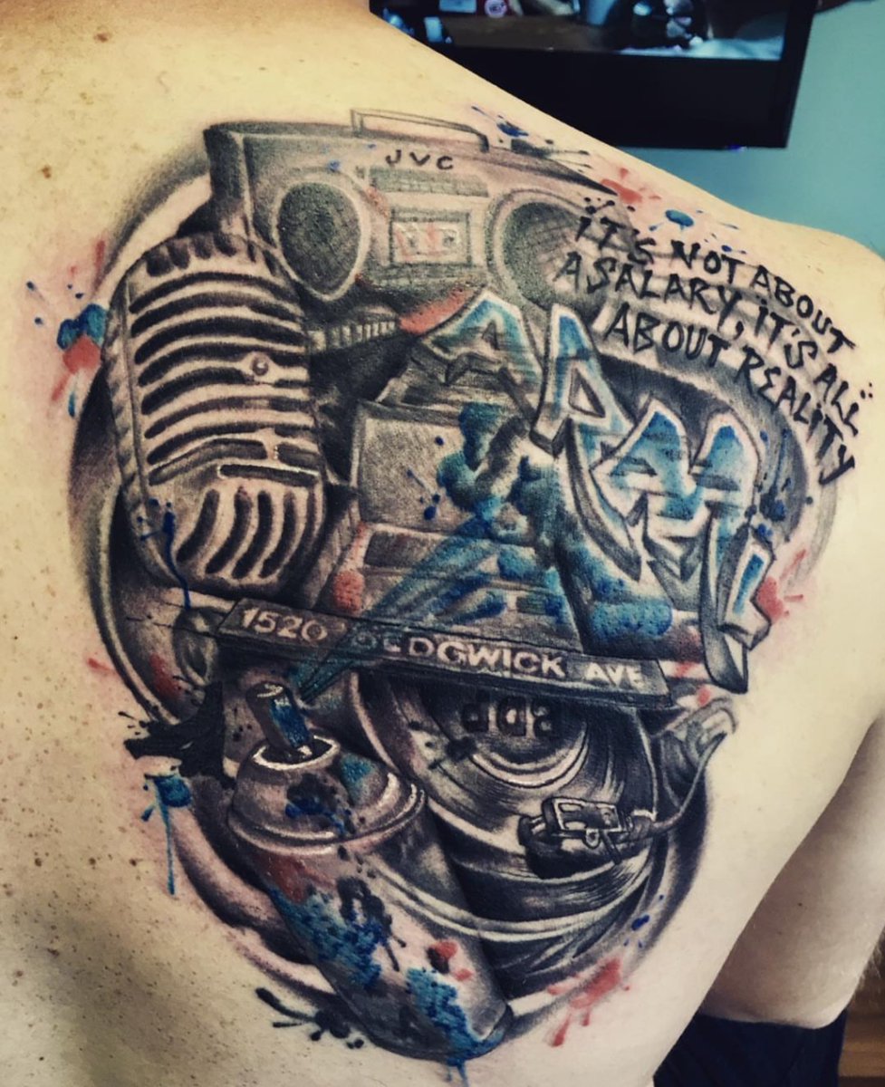 ArmiOf1's tweet photo. Happy Birthday, HipHop! #HipHop https://t.co/YSLLtRHv60