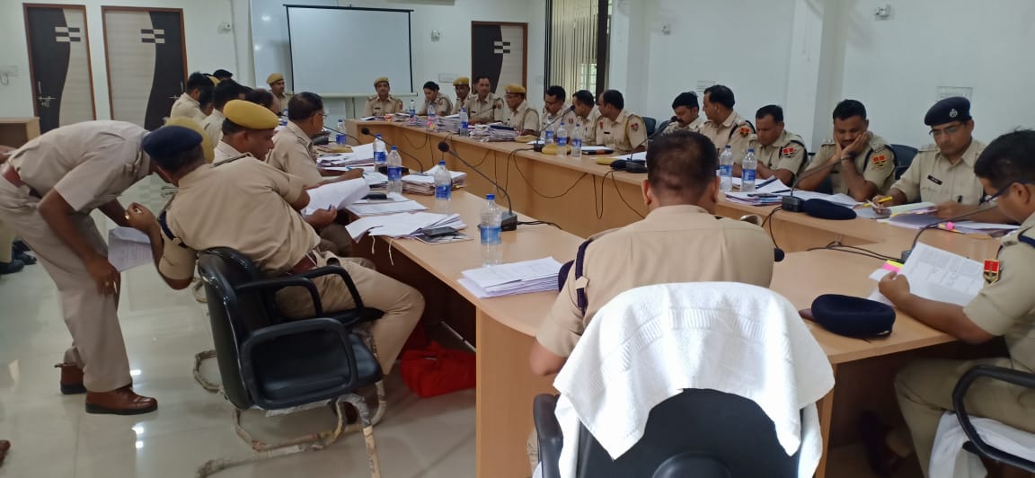 JhunjhunuPolice's tweet photo. #WeaponDrill and #FiringPractice of #AntiRiot weapons including #AgniVarsha done followed by #CrimeReviewMeeting
We are prepared to deal with any kind of law and order and crime.
Everyone has been directed to do #SensitivePolicing with #Frimness #Professionalism. https://t.co/f6Q7ZUKgEJ