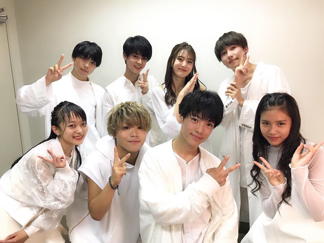 yurari722's tweet photo. 【#Da_iCEBESTTOUR 2019】千葉公演
観に来て下さった方、ありがとうございました!
そして会場をお貸し下さった #Da_iCE さん、スタッフの皆様、ありがとうございました🙇♀️
明日も会場内ホワイエにて #agenic パフォーマンスさせて頂きます😭
チケットをお持ちの方は是非観に来て下さると嬉しいです🙇♀️ https://t.co/sVur2LIIAQ