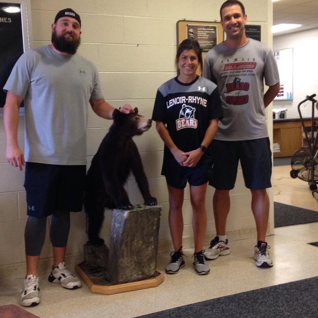 GetQuicker's tweet photo. Thank you @facebook for this memory popping up today... I am forever thankful for Chad Smith and @JenaReady for helping me start the @BearsSports #StrengthandConditioningProgram 3 years ago. I learned so much from them and they are doing big things in their careers now. 🐻🏋🏻‍♂️🏋🏻‍♀️ https://t.co/SYaNGFyVO3
