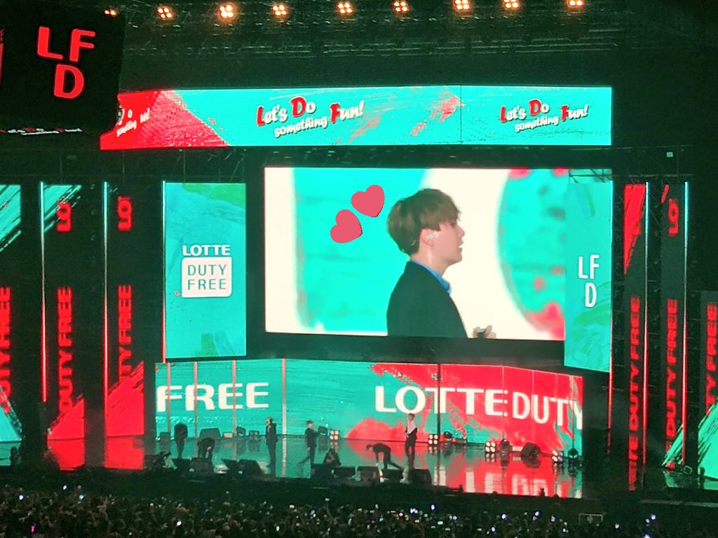 Dream_HRJ's tweet photo. #LotteDutyFreeFamilyConcert
정말 고마워요😭😭사랑해요💜
@BTS_twt https://t.co/qdulJ0c95D