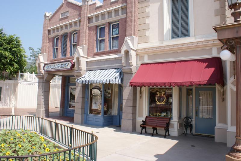 Disneyland Visit May 2009 – Hong Kong Picture hongkonginformer.com/232173/disneyl…