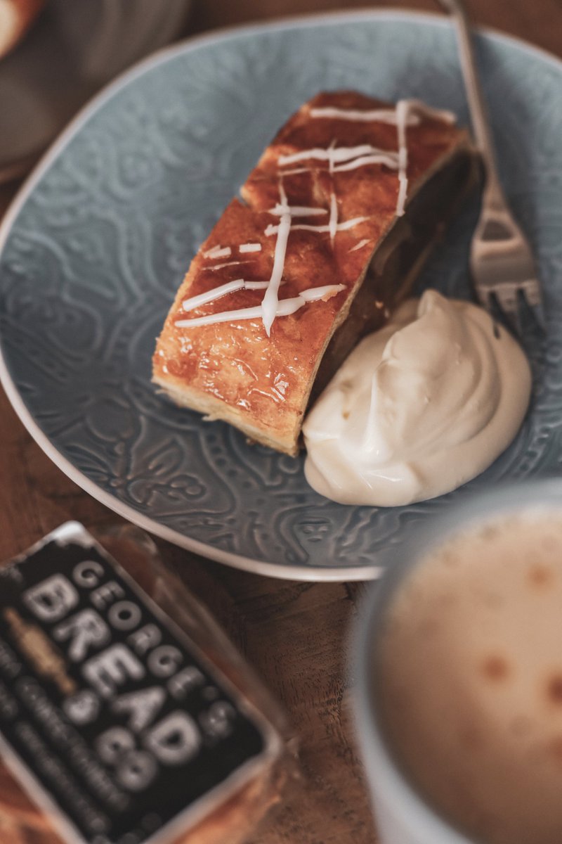 JeffSiepman's tweet photo. Sunday afternoon tea done right! Have you tried the delicious goodies from George's Bread &amp; Co. in Boksburg yet? ☕️🥧🍩

#SundayTea #YoureGoingToGetABigBum https://t.co/veKzDqSVSk