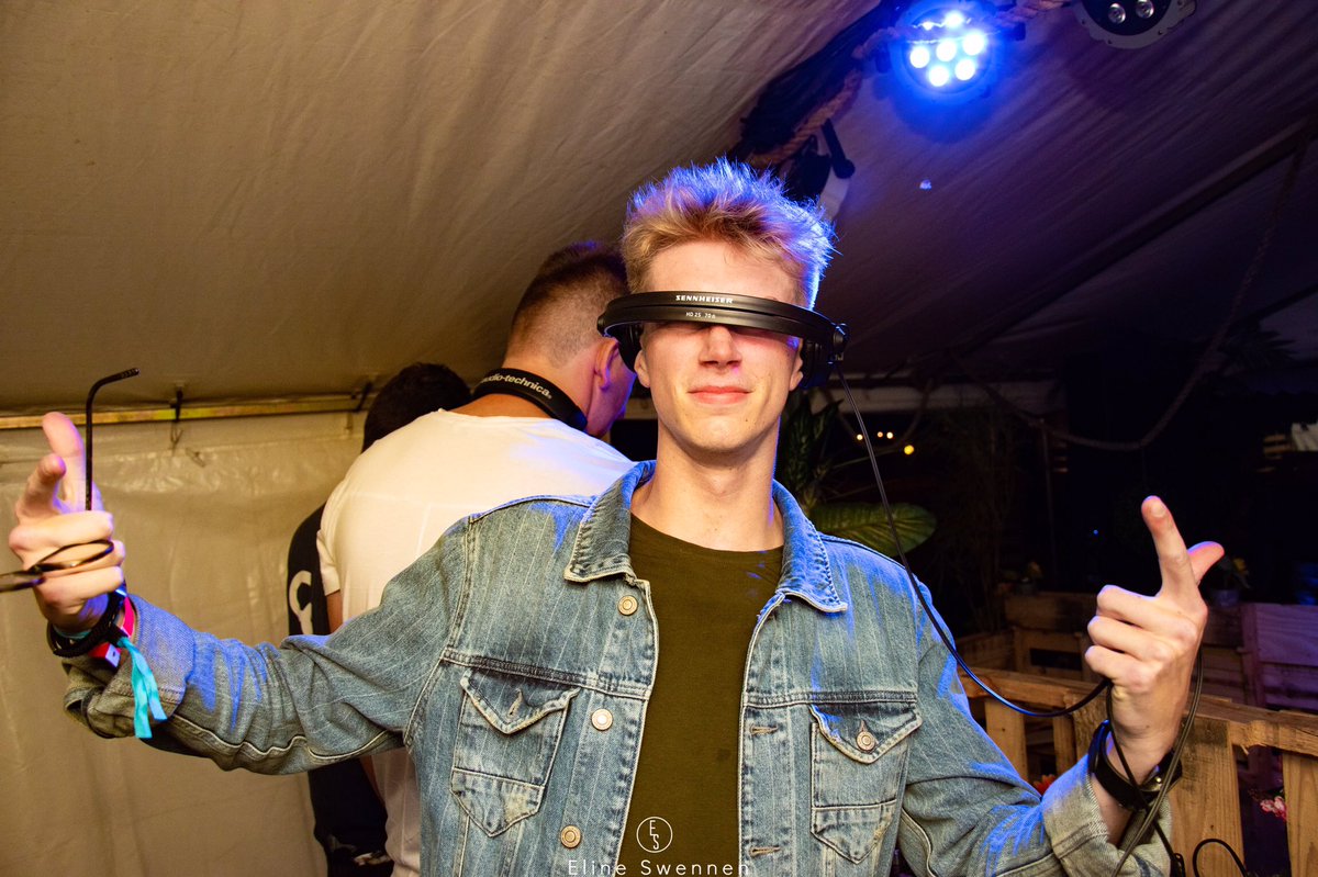 SwennenEline's tweet photo. About last Friday night ππΈ #Stiem #TropicalDreamsFestival https://t.co/utFjP8CosW