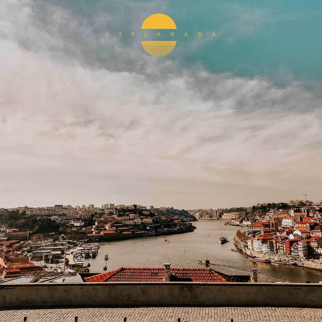 esplanadatlf's tweet photo. Enjoy your Porto‘s visit and pass by Esplanada! 🍴🍻
⠀
📸 Maria Clara https://t.co/5Frz1ZeEHZ Jesus Fonseca (https://t.co/8fad65FkfH)

#esplanadadoteleferico #porto #beautifuldestinations #travel #visitporto  #photography #portolovers #worldplaces #portugal  #travelandlife https://t.co/rVYJrx2s3j