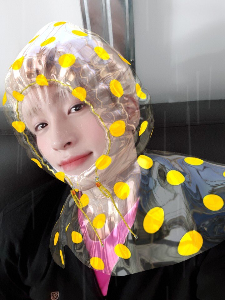 WE_THE_BOYZ's tweet photo. [상연] 비가 많이 오네요 ㅠㅠ
비는 싫은데 더비는 좋다는걸 표정으로 표현해 봤어요 헿ㅎㅎ https://t.co/GErvf0lEfQ