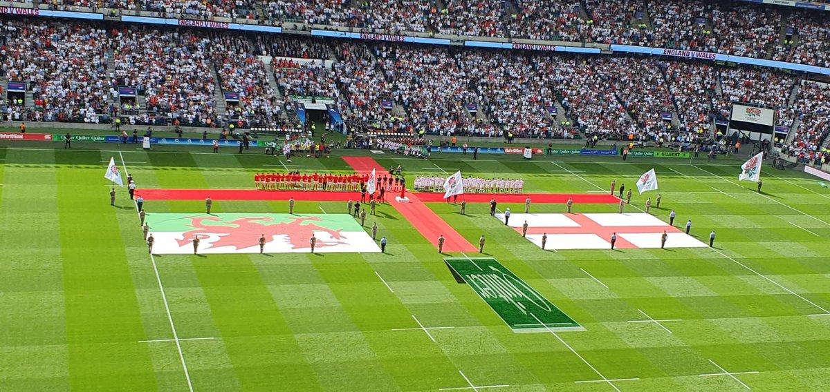 that_worksforme's tweet photo. Today its England vs Wales & we are here! ๐ด๓ ง๓ ข๓ ฅ๓ ฎ๓ ง๓ ฟ And in the @keithprowseuk Jess CEO loves it! And so does sprog3....first time heโs worn the English rose (future back row ๐) #weartherose #England #rugby #rose #gethislegs #babystars #dreambig #miles #flexit #workformums https://t.co/DVGieVBVcX